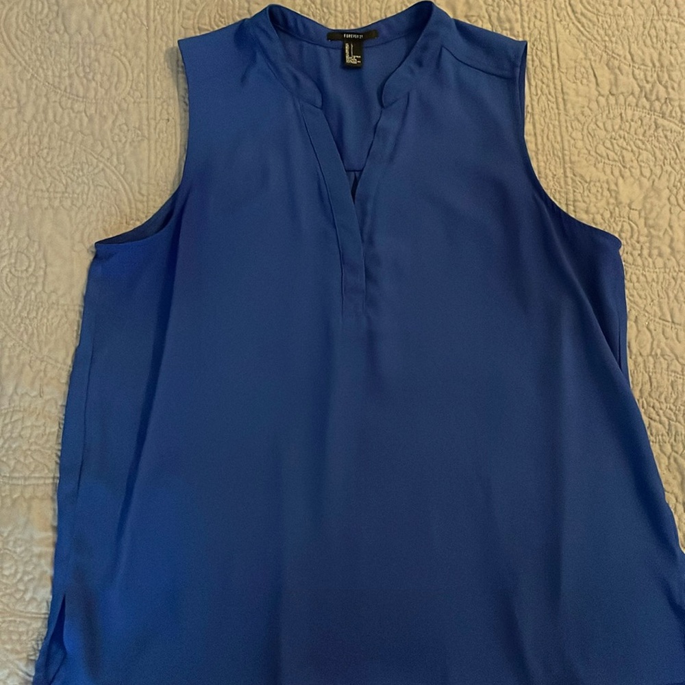 Forever 21 Sleeveless V-neck